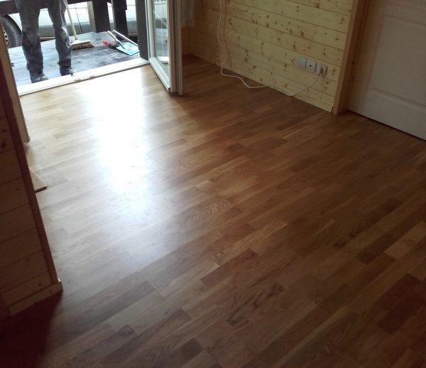 Parquet Flottant contrecollé chêne massif
